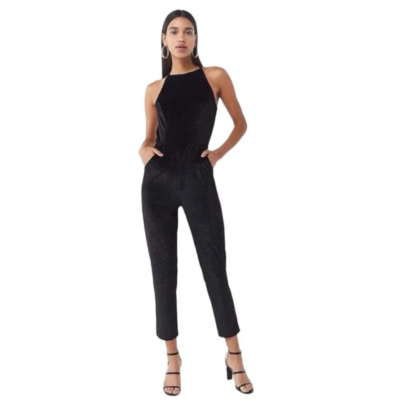 NWT UO Naomi black Velvet jumpsuit medium. Pockets party holiday - Picture 2 of 4